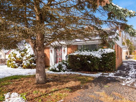 Tiny photo for 2736 Eastminster Road, Columbus, OH 43209 (MLS # 225044865)