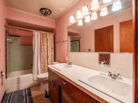 Tiny photo for 2736 Eastminster Road, Columbus, OH 43209 (MLS # 225044865)