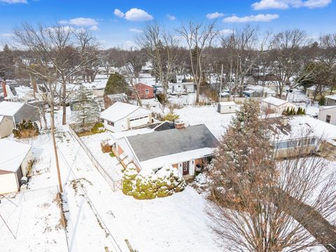Tiny photo for 2736 Eastminster Road, Columbus, OH 43209 (MLS # 225044865)