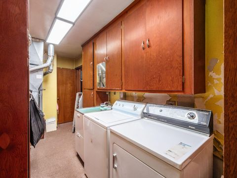 Tiny photo for 2736 Eastminster Road, Columbus, OH 43209 (MLS # 225044865)