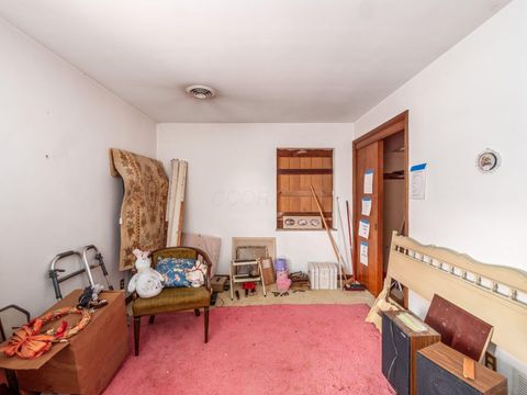 Tiny photo for 2736 Eastminster Road, Columbus, OH 43209 (MLS # 225044865)