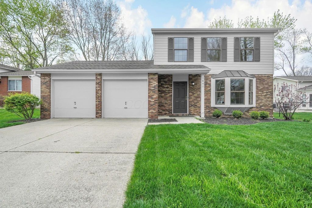 Photo of 1841 Ibson Drive, Powell, OH 43065 (MLS # 226011770)