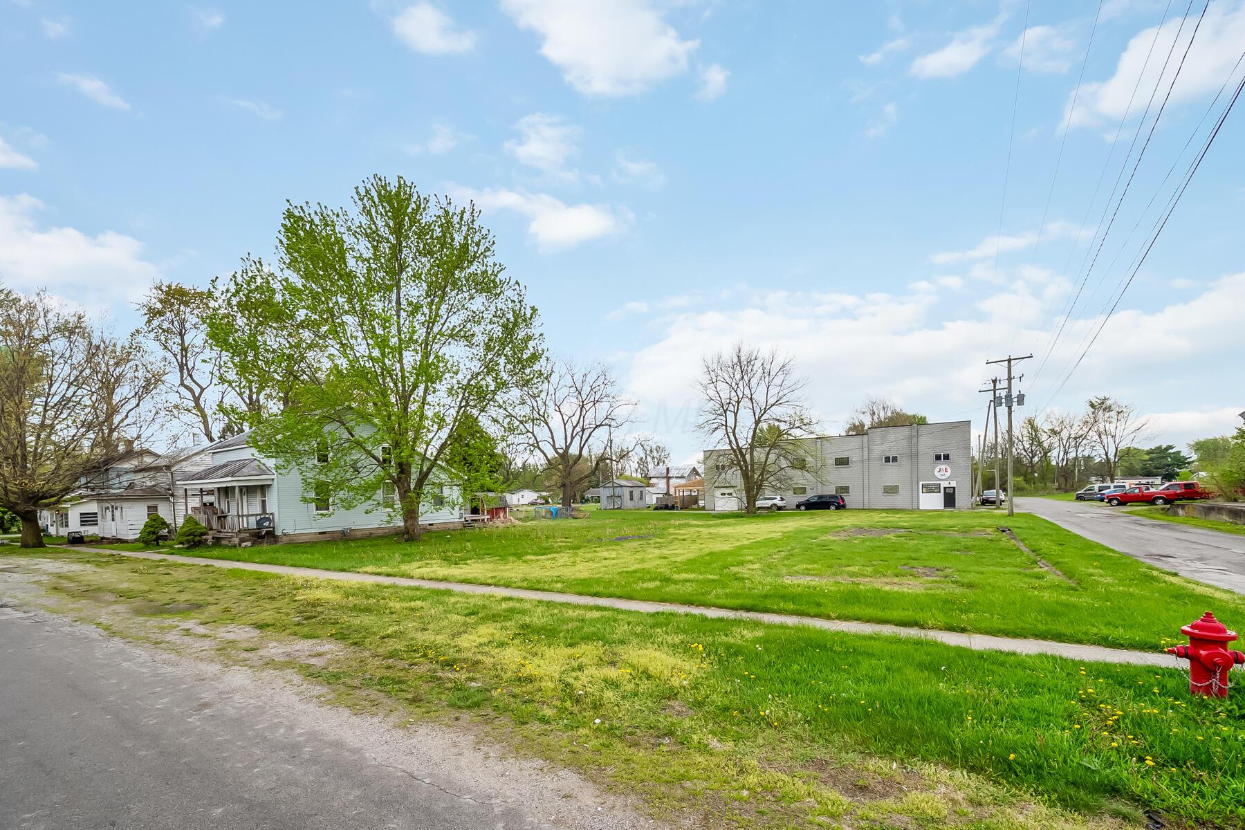 207 N Gormley Street, Forest, Ohio image 2