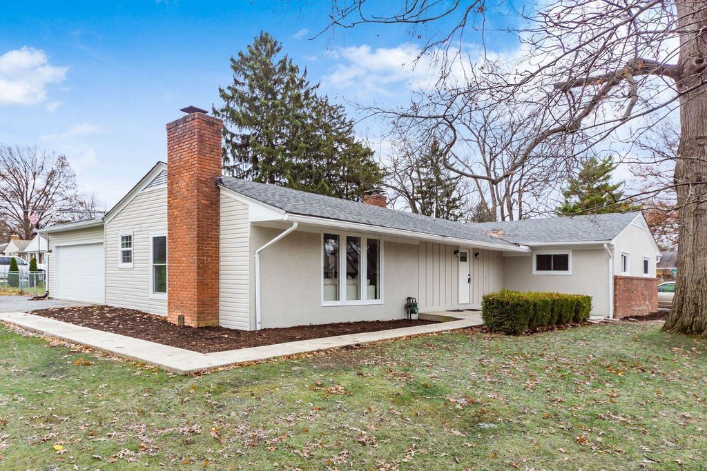 Photo of 1120 Morning Street, Worthington, OH 43085 (MLS # 226007382)
