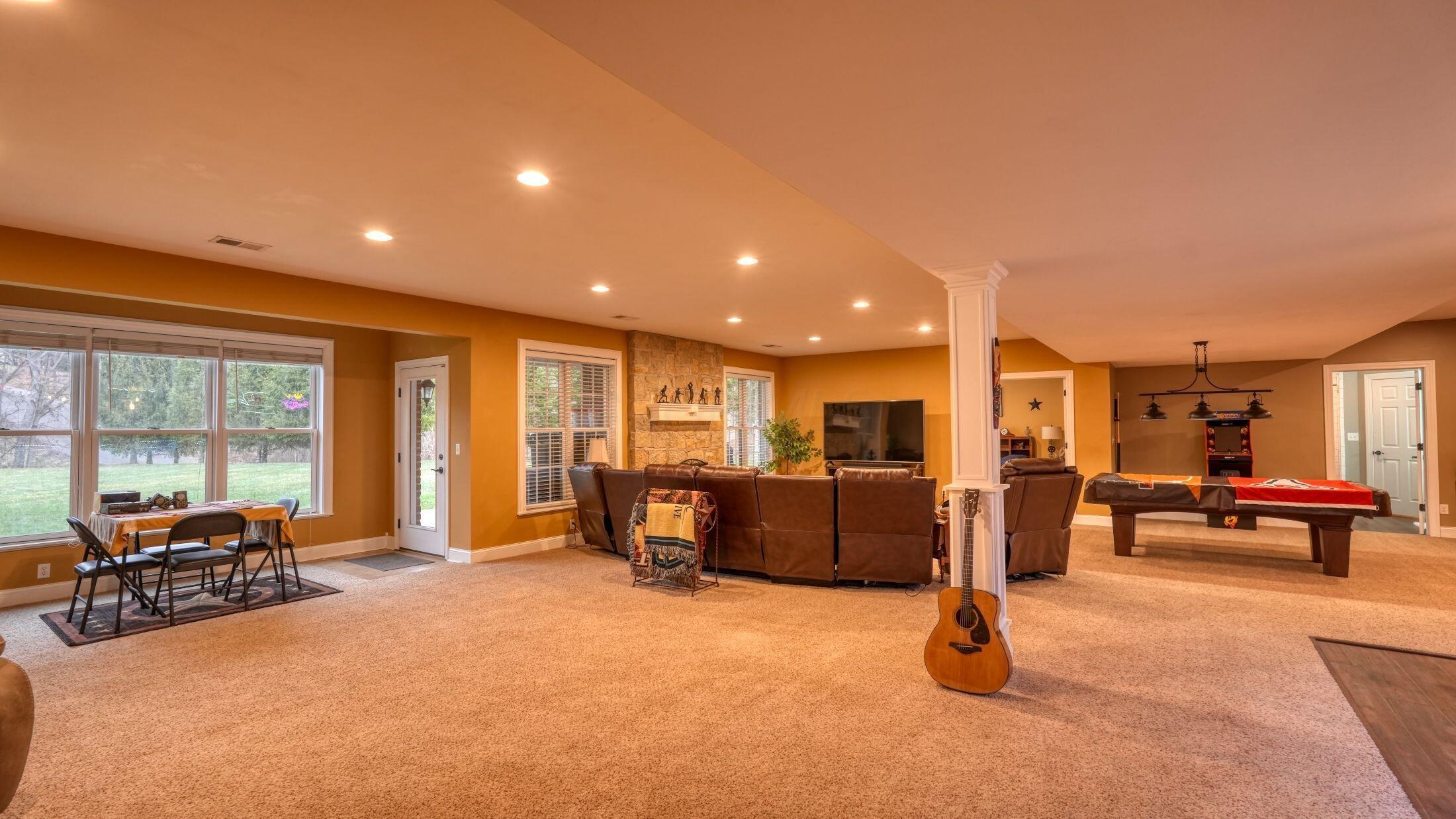 6245 Cassingham Court, Zanesville, Ohio image 33