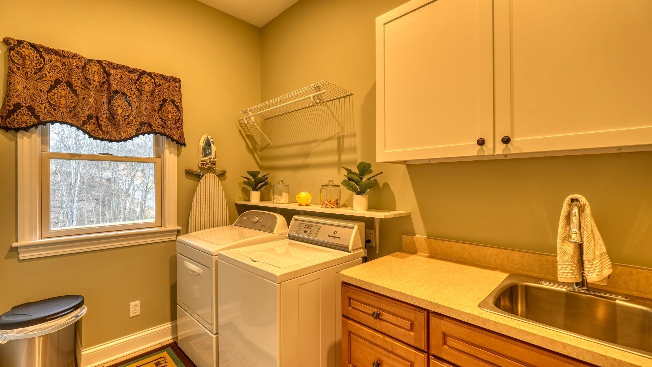 6245 Cassingham Court, Zanesville, Ohio image 30