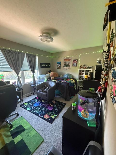 Tiny photo for 5652 Long Branch Place, Columbus, OH 43228 (MLS # 226013131)