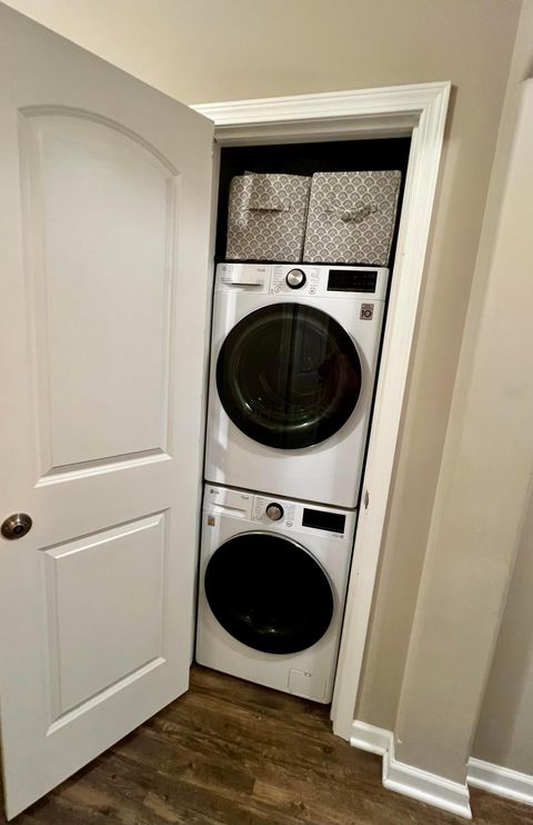 Tiny photo for 5652 Long Branch Place, Columbus, OH 43228 (MLS # 226013131)