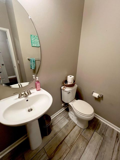 Tiny photo for 5652 Long Branch Place, Columbus, OH 43228 (MLS # 226013131)