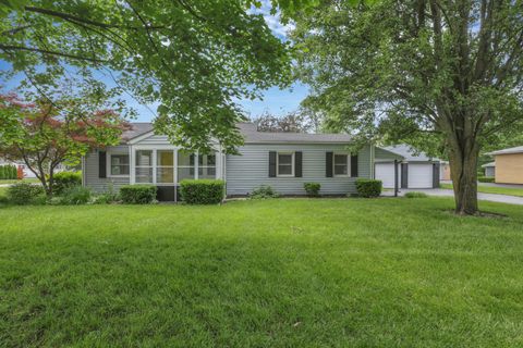 Homes For Sale - 2227 Zollinger Road<br/> Franklin County, Columbus, OH 43221