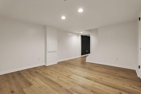 Tiny photo for 4374 Scenic Drive, Columbus, OH 43214 (MLS # 226000620)