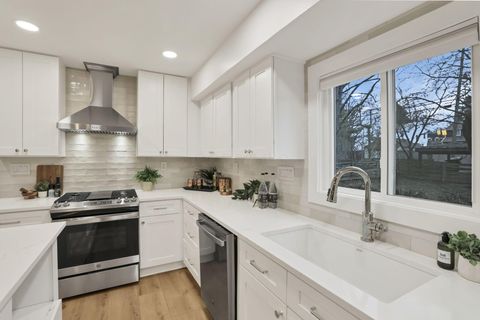 Tiny photo for 4374 Scenic Drive, Columbus, OH 43214 (MLS # 226000620)