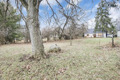 Tiny photo for 4374 Scenic Drive, Columbus, OH 43214 (MLS # 226000620)