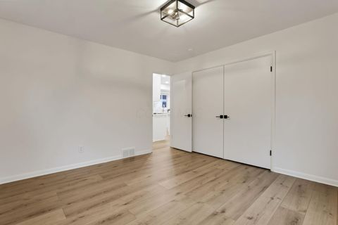 Tiny photo for 4374 Scenic Drive, Columbus, OH 43214 (MLS # 226000620)