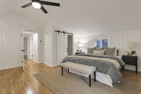 Tiny photo for 4374 Scenic Drive, Columbus, OH 43214 (MLS # 226000620)