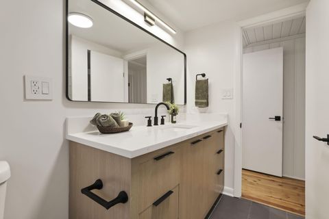 Tiny photo for 4374 Scenic Drive, Columbus, OH 43214 (MLS # 226000620)