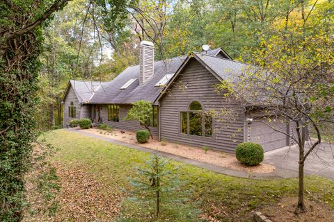 Photo of 830 Berwyn Lane, Newark, OH 43055 (MLS # 225042330)