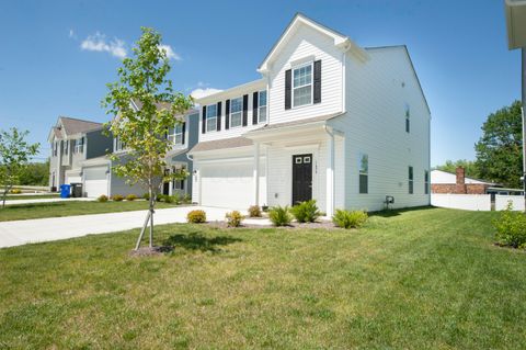 Photo of 1698 Lewes Castle Drive, Grove City, OH 43123 (MLS # 226016803)