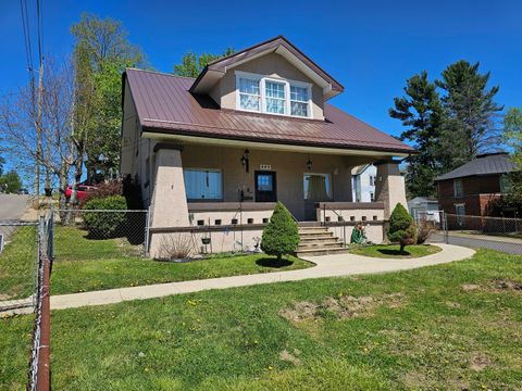 Photo of 449 Church Street, New Lexington, OH 43764 (MLS # 226011633)