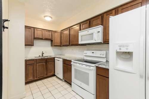 65 E 18th Avenue