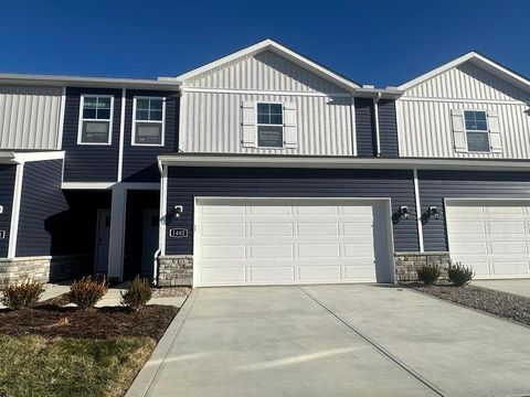 Photo of 1482 Cardinez Way, Columbus, OH 43228 (MLS # 225043425)