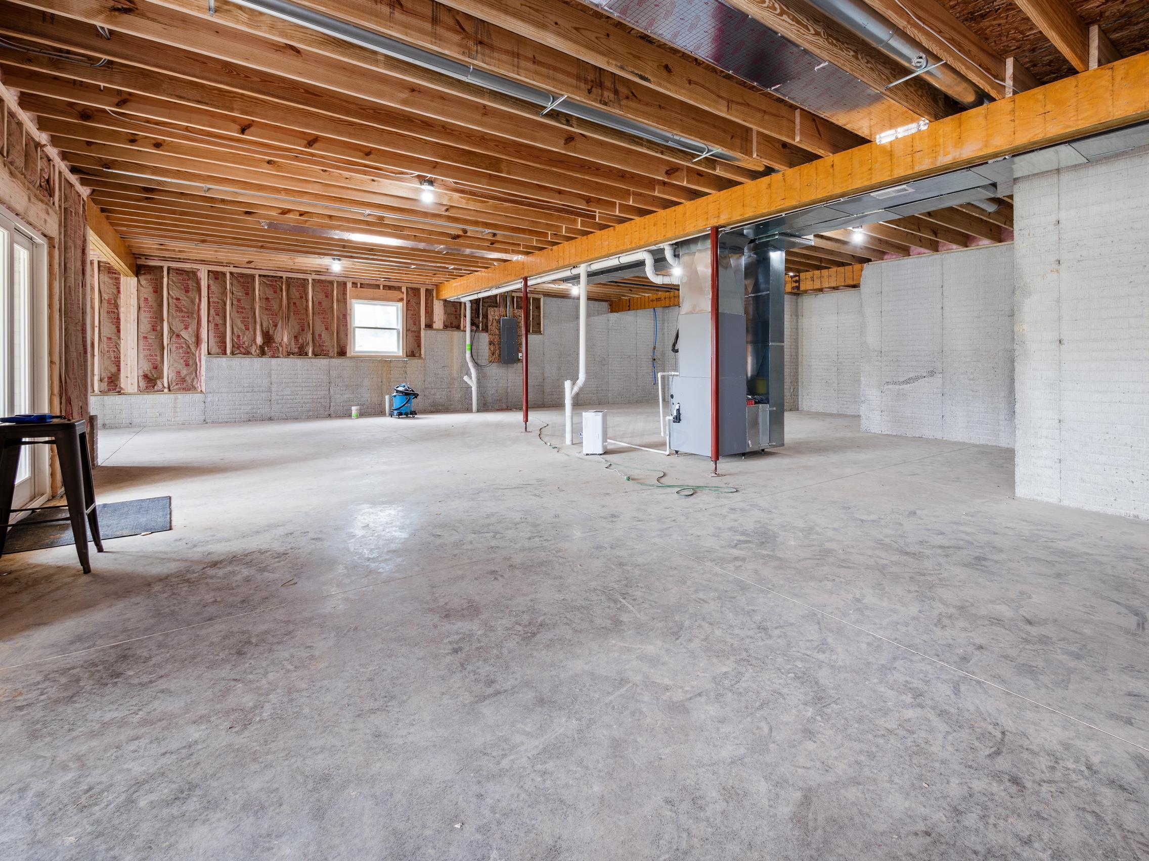 3010 Corbin Drive, Zanesville, Ohio image 31