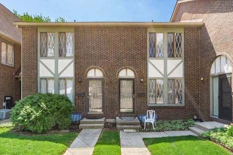 Photo of 5417 E Valley Lane E, Columbus, OH 43231 (MLS # 226031516)