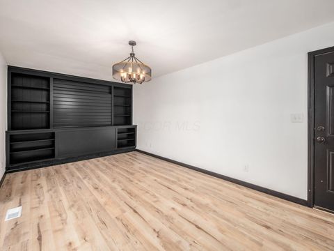 Tiny photo for 3474 Independence Street, Grove City, OH 43123 (MLS # 225045515)