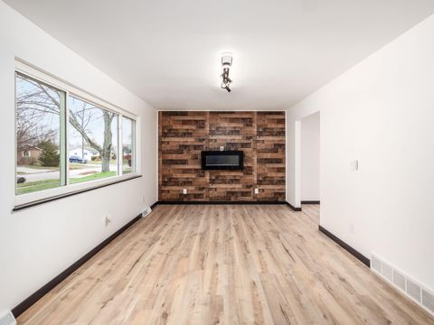 Tiny photo for 3474 Independence Street, Grove City, OH 43123 (MLS # 225045515)