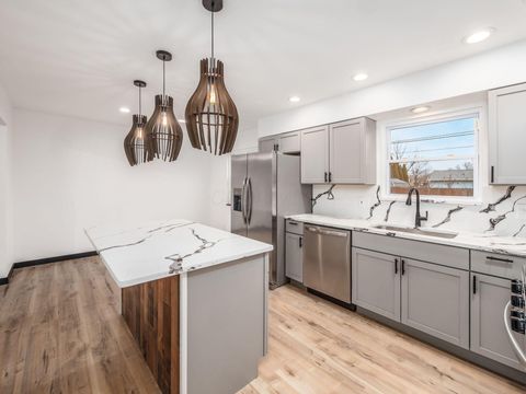 Tiny photo for 3474 Independence Street, Grove City, OH 43123 (MLS # 225045515)