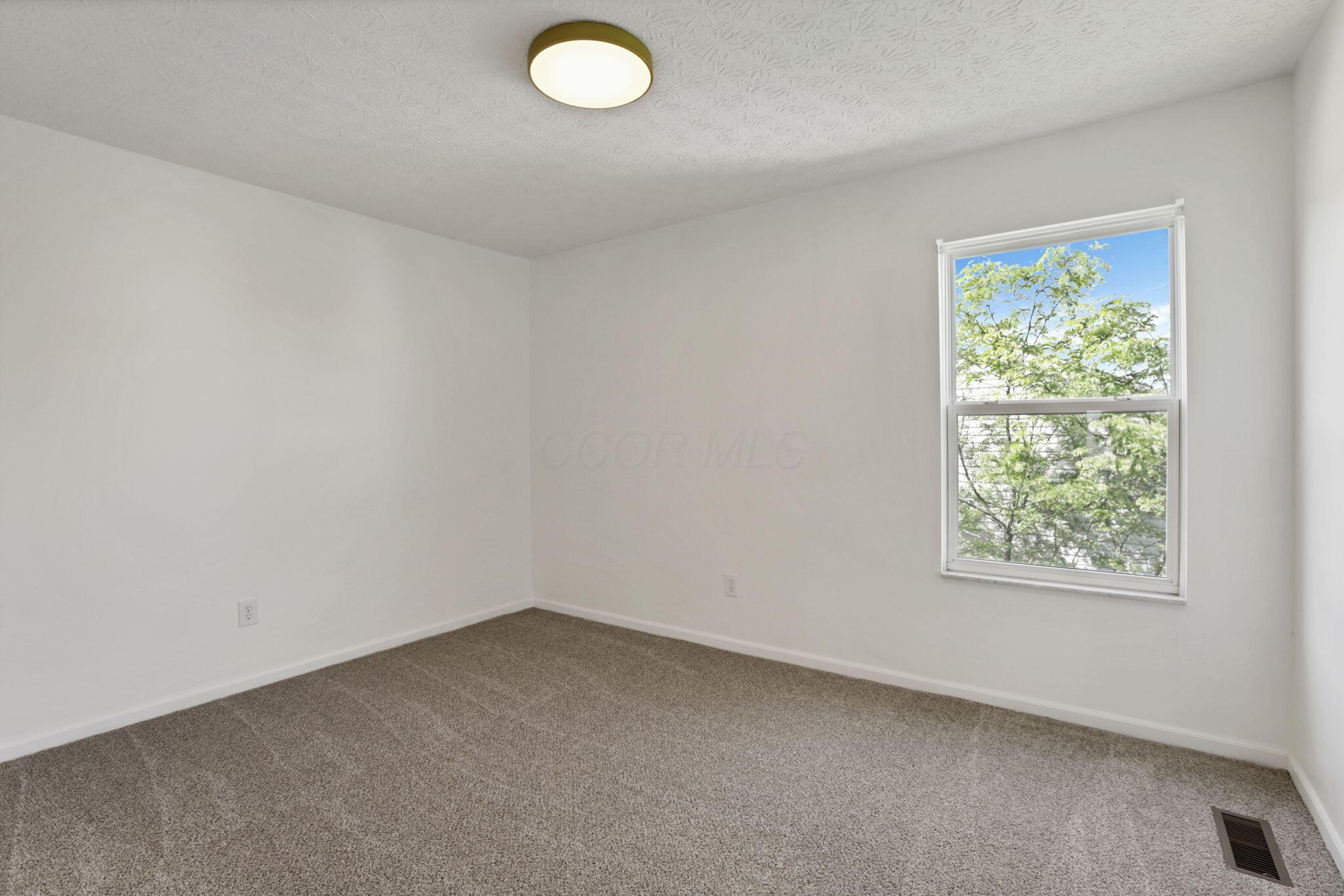 3907 Winding Path Drive, Canal Winchester, Ohio image 32