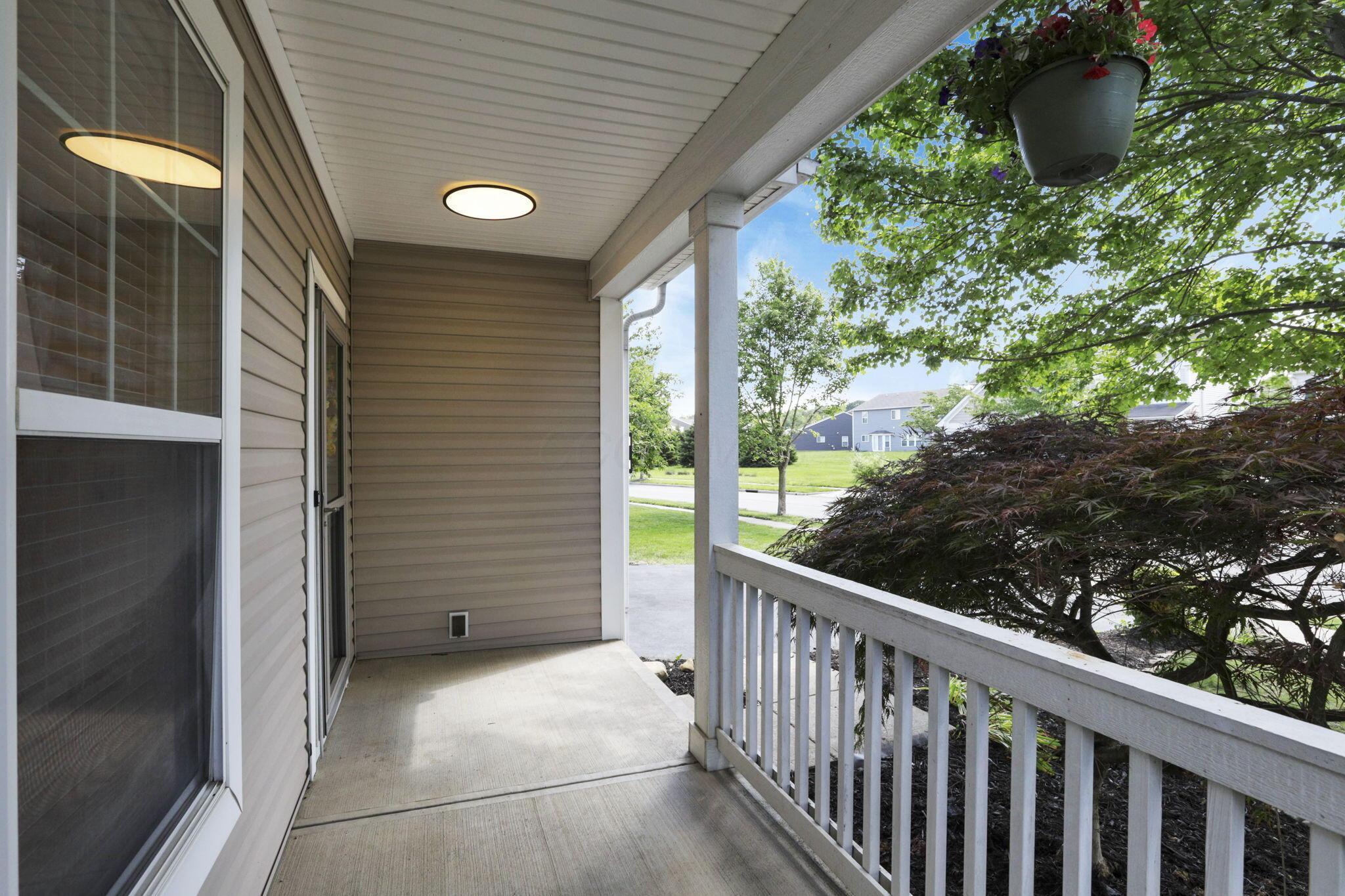 3907 Winding Path Drive, Canal Winchester, Ohio image 4