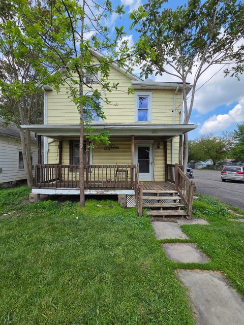Photo of 456 E Mark Street, Marion, OH 43302 (MLS # 226021596)