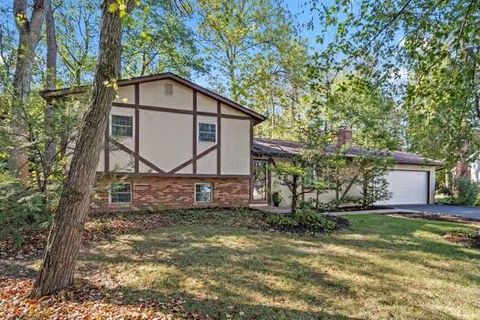 Photo of 1205 Sunny Hill Drive, Columbus, OH 43221 (MLS # 225038412)