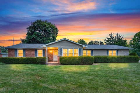 Photo of 1438 Brenthaven Drive, Columbus, OH 43228 (MLS # 226029484)