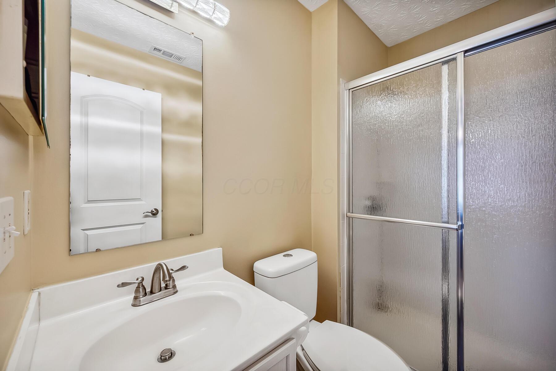 5252 Valley Forge Street, Orient, Ohio image 31