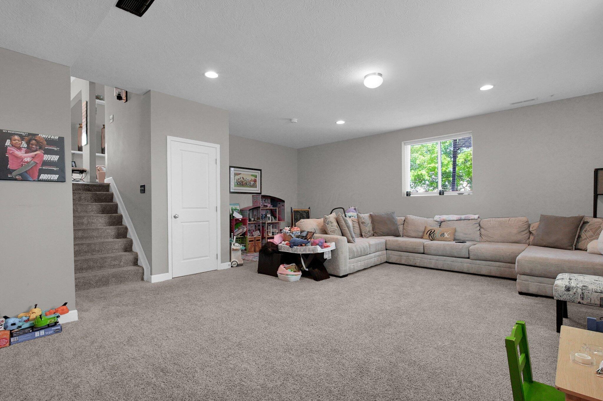 3374 Buhrmill Road, Reynoldsburg, Ohio image 48
