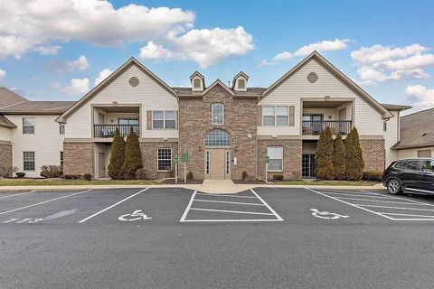 Photo of 773 Hidden Springs Drive, Lewis Center, OH 43035 (MLS # 226000435)