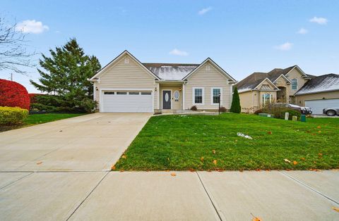 Photo of 104 Monebrake Drive, Pickerington, OH 43147 (MLS # 225041564)