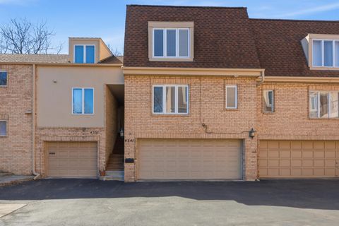 Photo of 4341 Latin Lane 111 #111, Columbus, OH 43220 (MLS # 226009144)