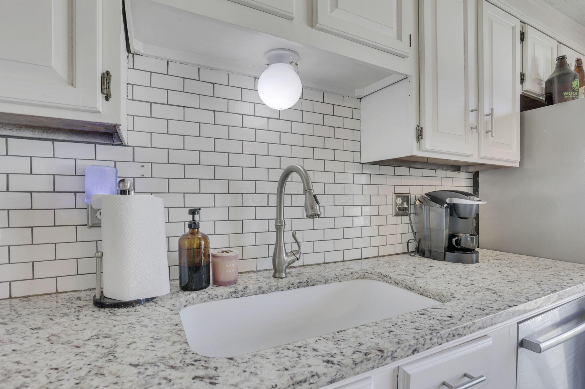 6221 Bader Road, Westerville, Ohio image 16