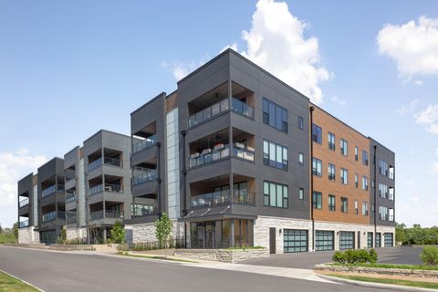 Photo of 2842 Gunnison Drive 203 #203, Columbus, OH 43228 (MLS # 225042333)