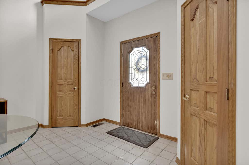 Photo of 7753 Brandonway Drive, Dublin, OH 43017 (MLS # 226015960)