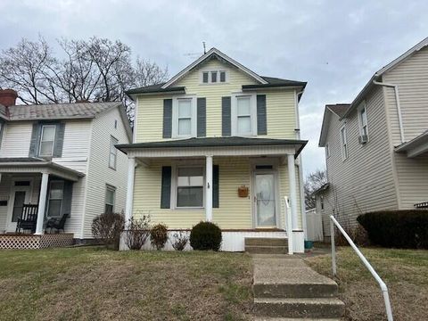 Photo of 621 E Mulberry Street, Lancaster, OH 43130 (MLS # 226001337)