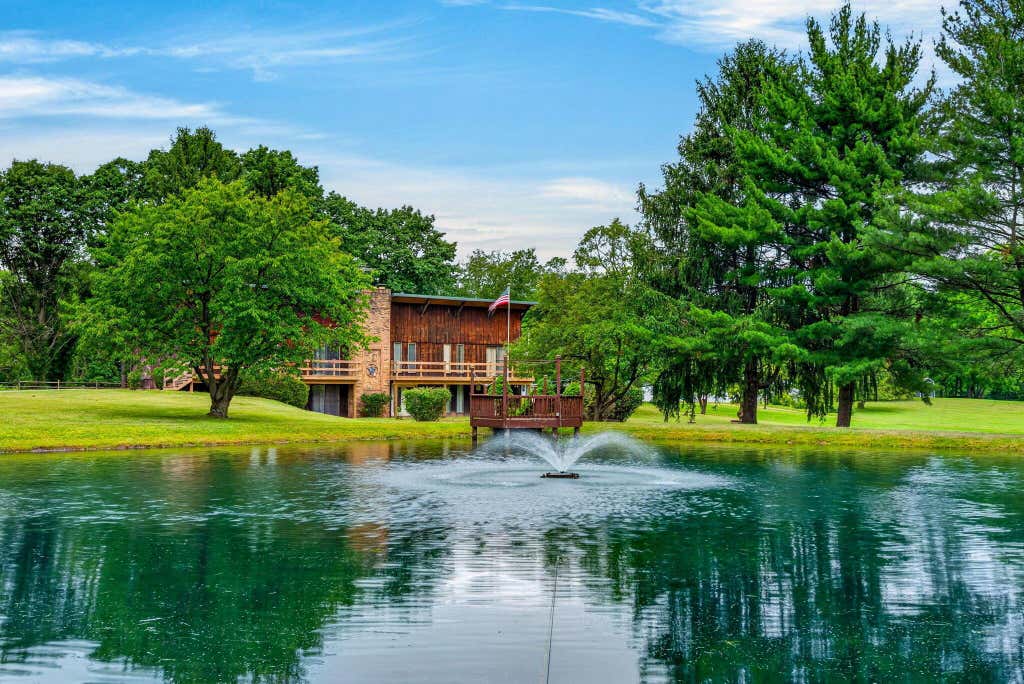 Photo of 3375 Sitterley Road NW, Canal Winchester, OH 43110 (MLS # 226023141)