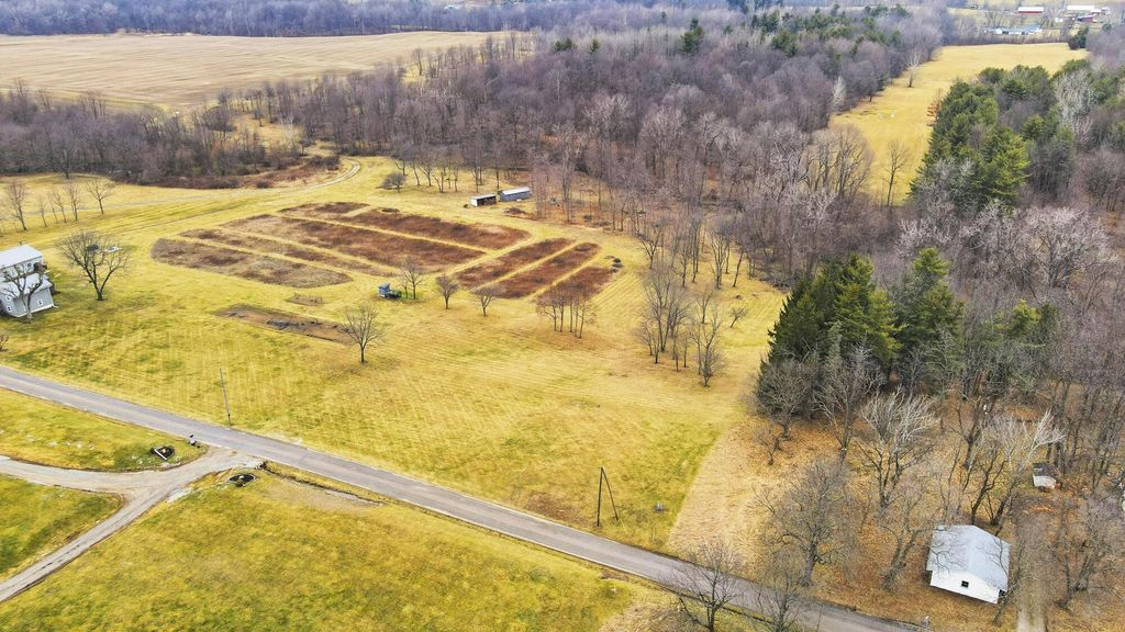 Photo of 0 Lundy's Lane Road NW, Newark, OH 43055 (MLS # 226004842)