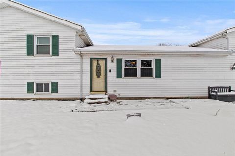 Tiny photo for 3724 County Road 11, Bellefontaine, OH 43311 (MLS # 225044739)