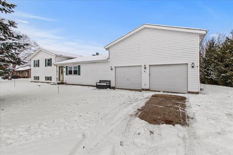 Tiny photo for 3724 County Road 11, Bellefontaine, OH 43311 (MLS # 225044739)