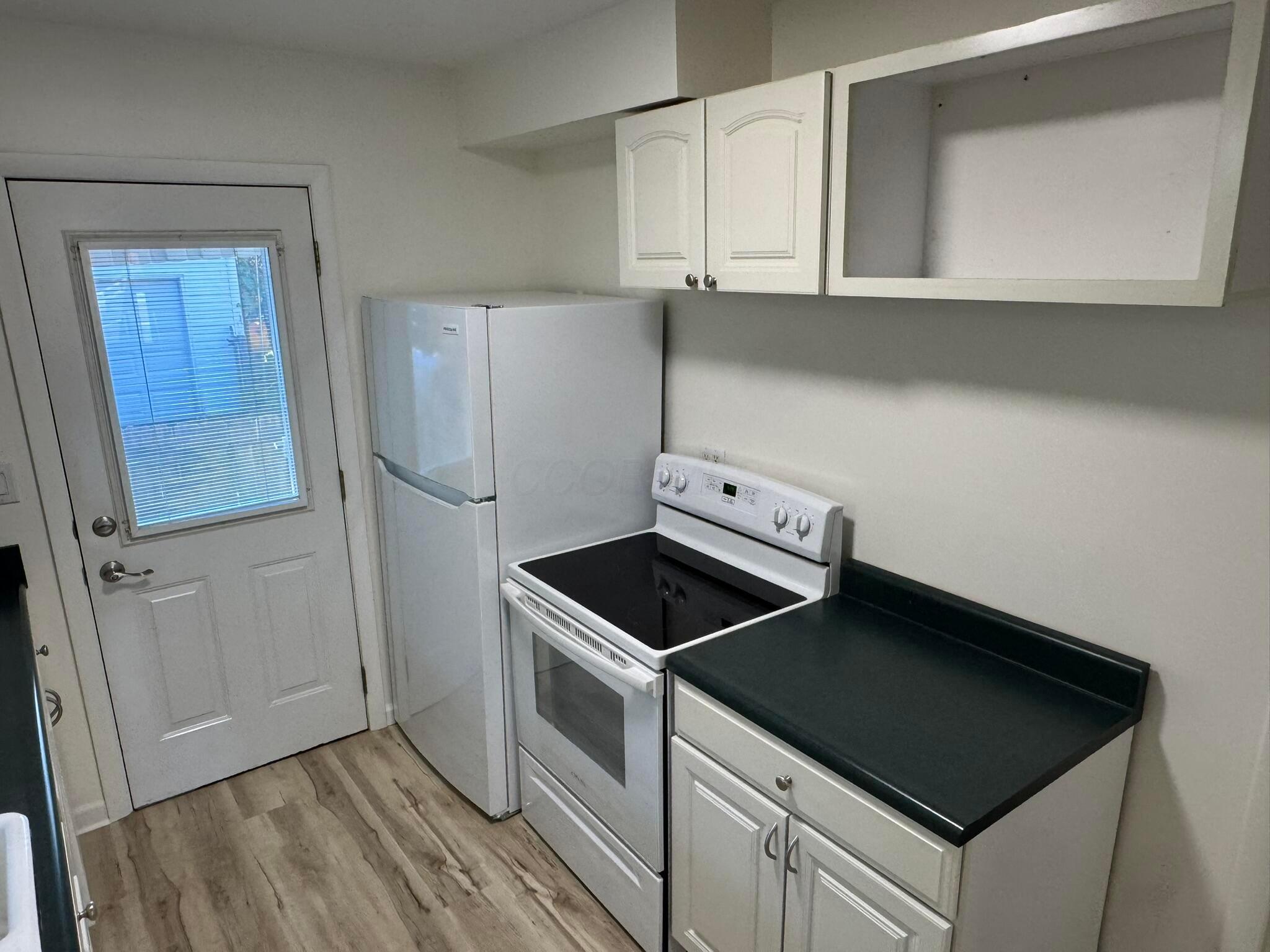 Columbus, Ohio 43221, United States, 1 Bedroom Bedrooms, ,2 BathroomsBathrooms,Residential,Active,237763