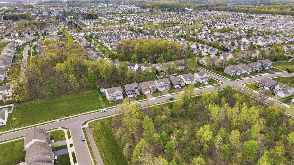 Photo of 6173 Jadwinn Drive, Westerville, OH 43081 (MLS # 226013963)